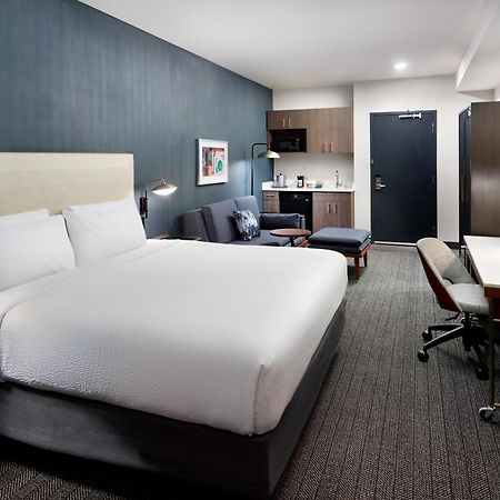 Courtyard By Marriott Atlanta Dunwoody Hotel Exterior photo