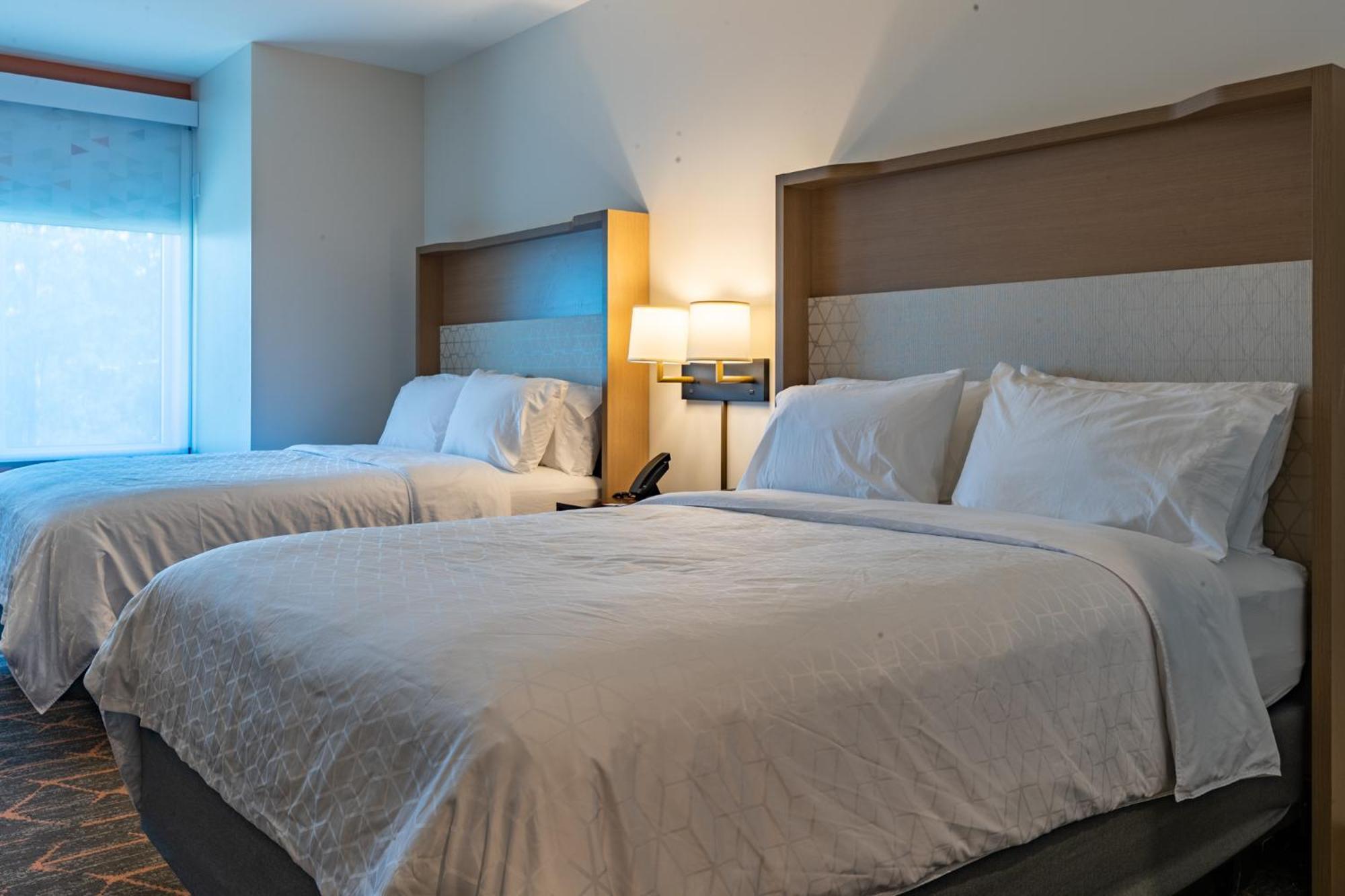 Courtyard By Marriott Atlanta Dunwoody Hotel Exterior photo