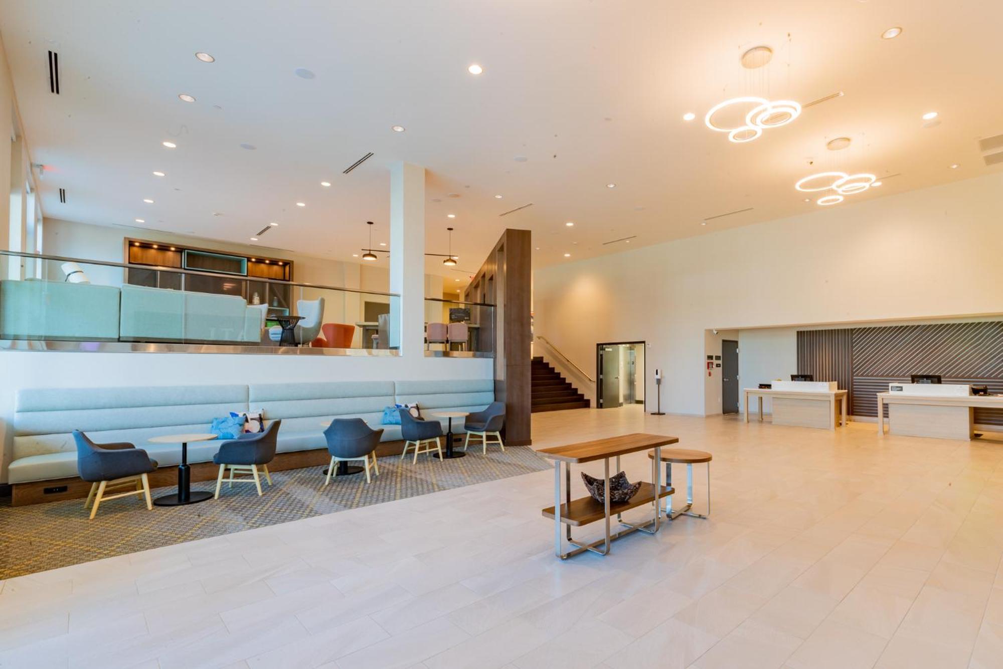 Courtyard By Marriott Atlanta Dunwoody Hotel Exterior photo