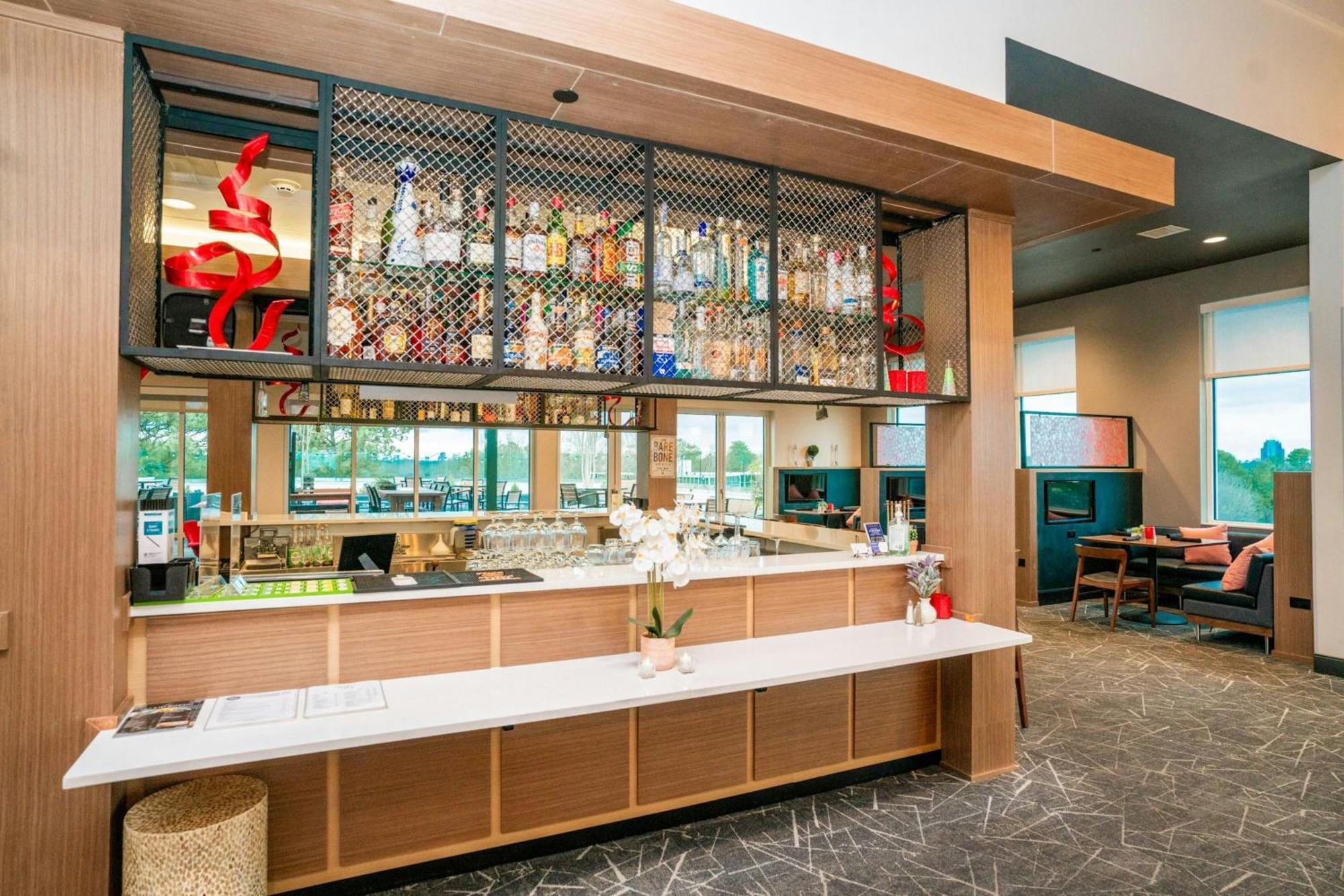 Courtyard By Marriott Atlanta Dunwoody Hotel Exterior photo