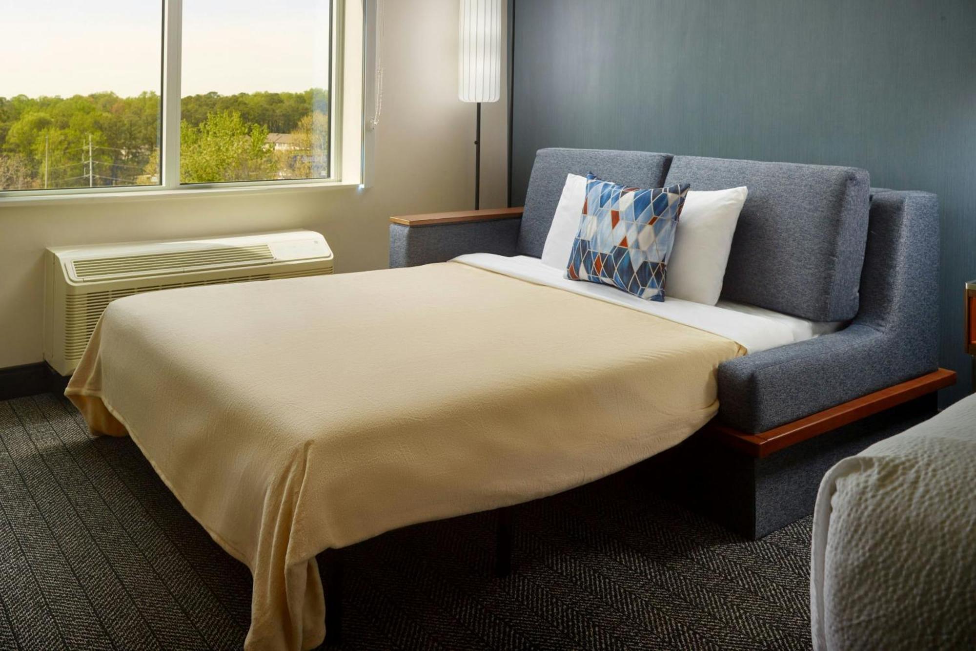 Courtyard By Marriott Atlanta Dunwoody Hotel Exterior photo