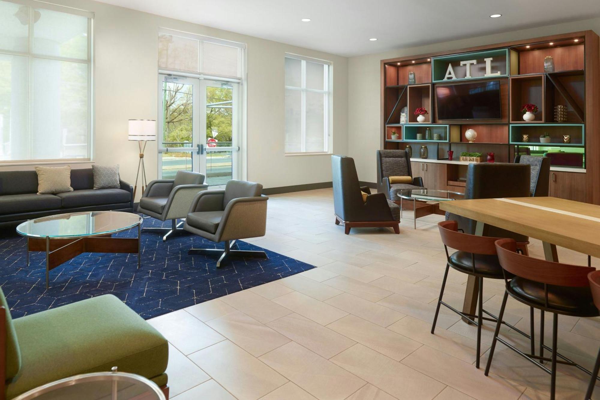 Courtyard By Marriott Atlanta Dunwoody Hotel Exterior photo