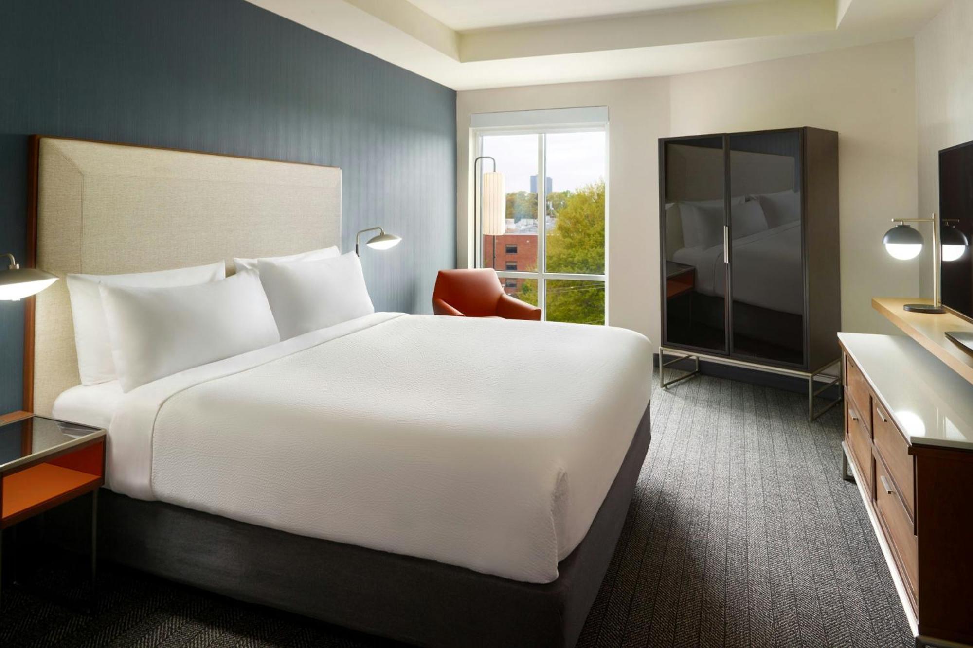 Courtyard By Marriott Atlanta Dunwoody Hotel Exterior photo